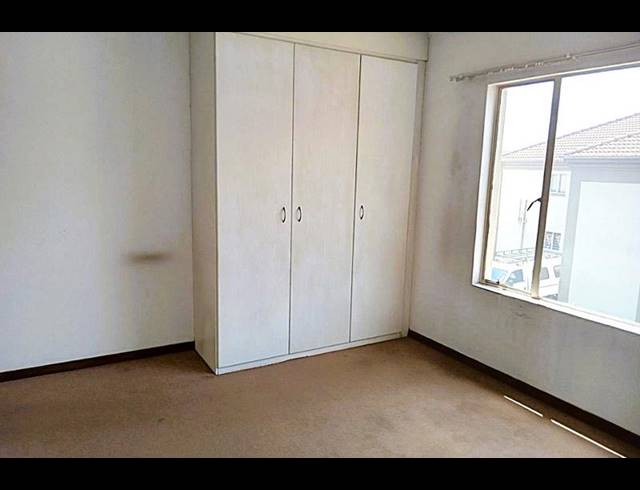 2 BEDROOM TOWNHOUSE FOR SALE IN BEDFORDVIEW